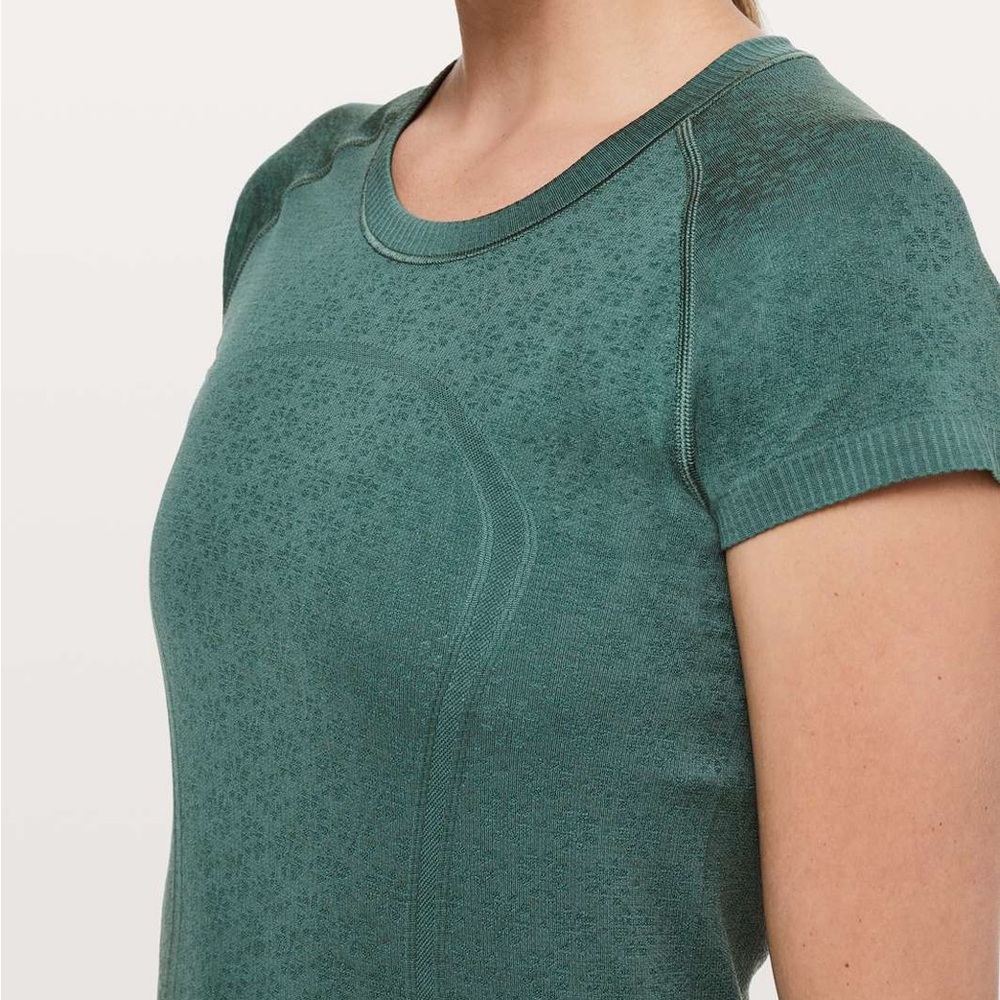 Lululemon Swiftly Tech Short Sleeve Crew - Green Smoke